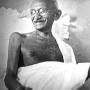 220px_gandhi_smiling_1942.jpg